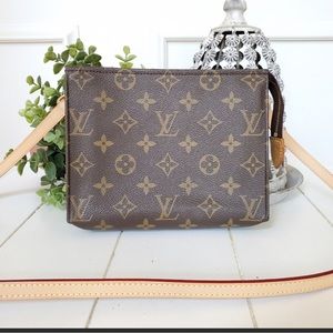 Louis Vuitton Toilette 19 Clutch & Minibag